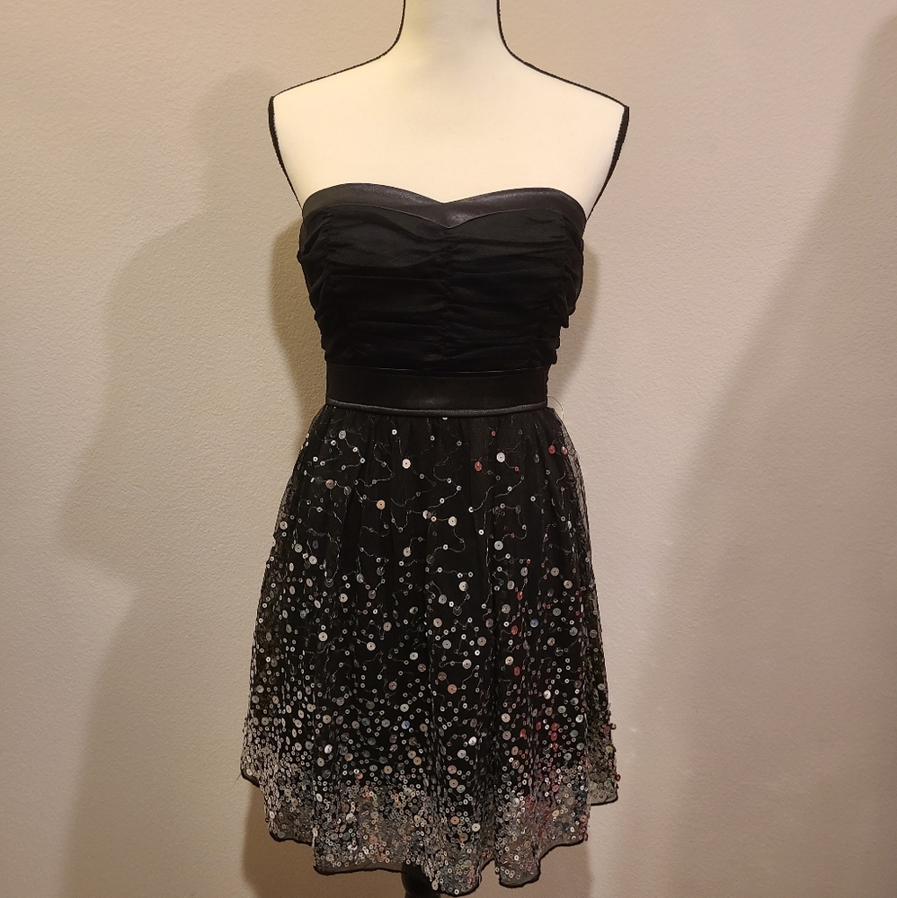 Sequin Heart's Mini sweetheart dress
